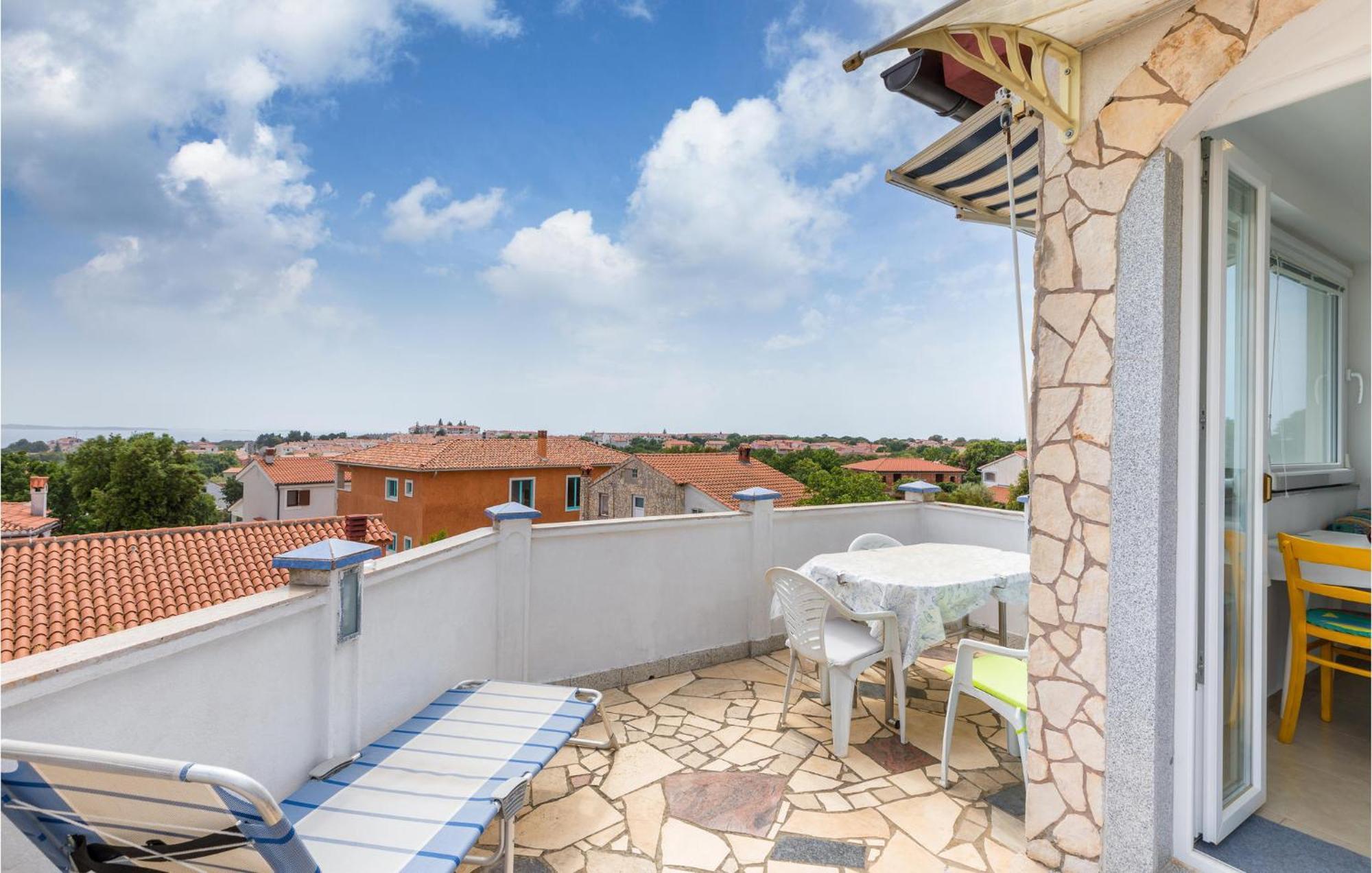 Beautiful Apartment In Barbariga With Kitchen Luaran gambar