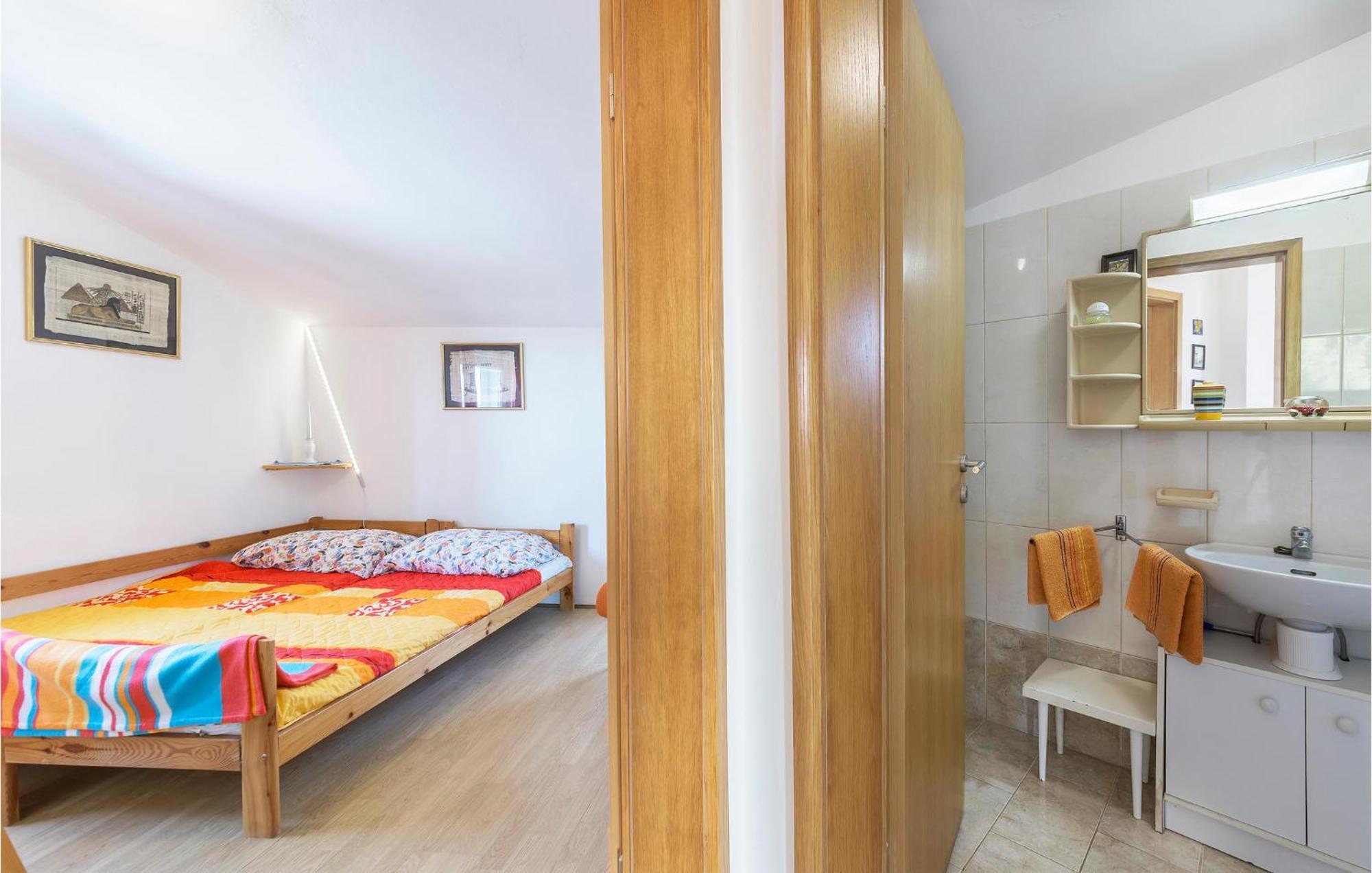 Beautiful Apartment In Barbariga With Kitchen Luaran gambar