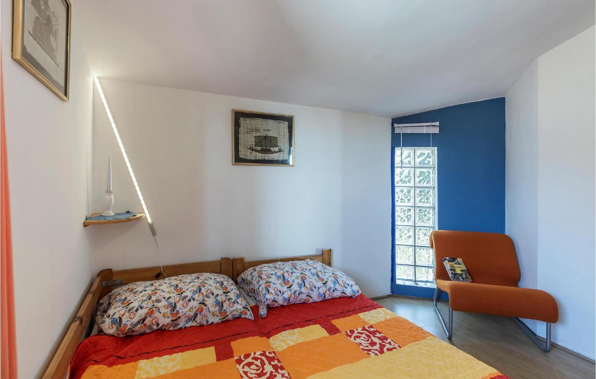 Beautiful Apartment In Barbariga With Kitchen Luaran gambar